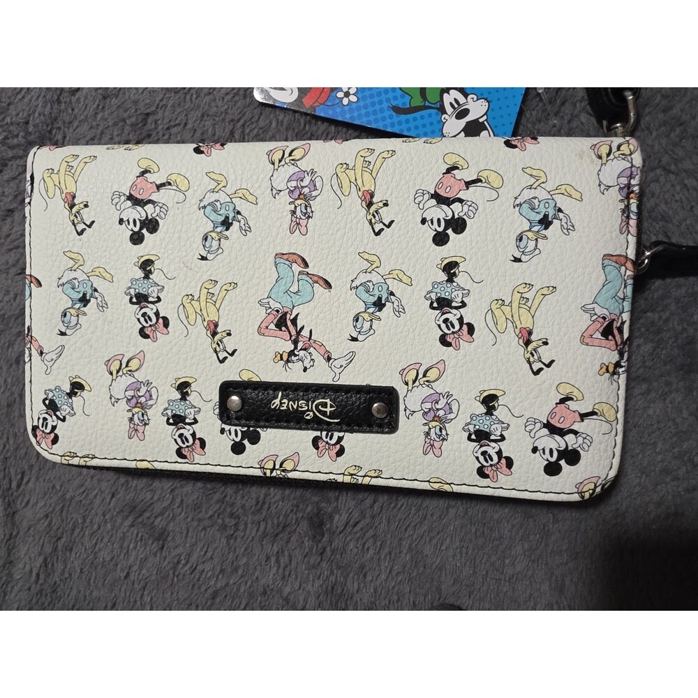 Brand New DISNEY Mickey & Friends Print Cute Wallet NwT